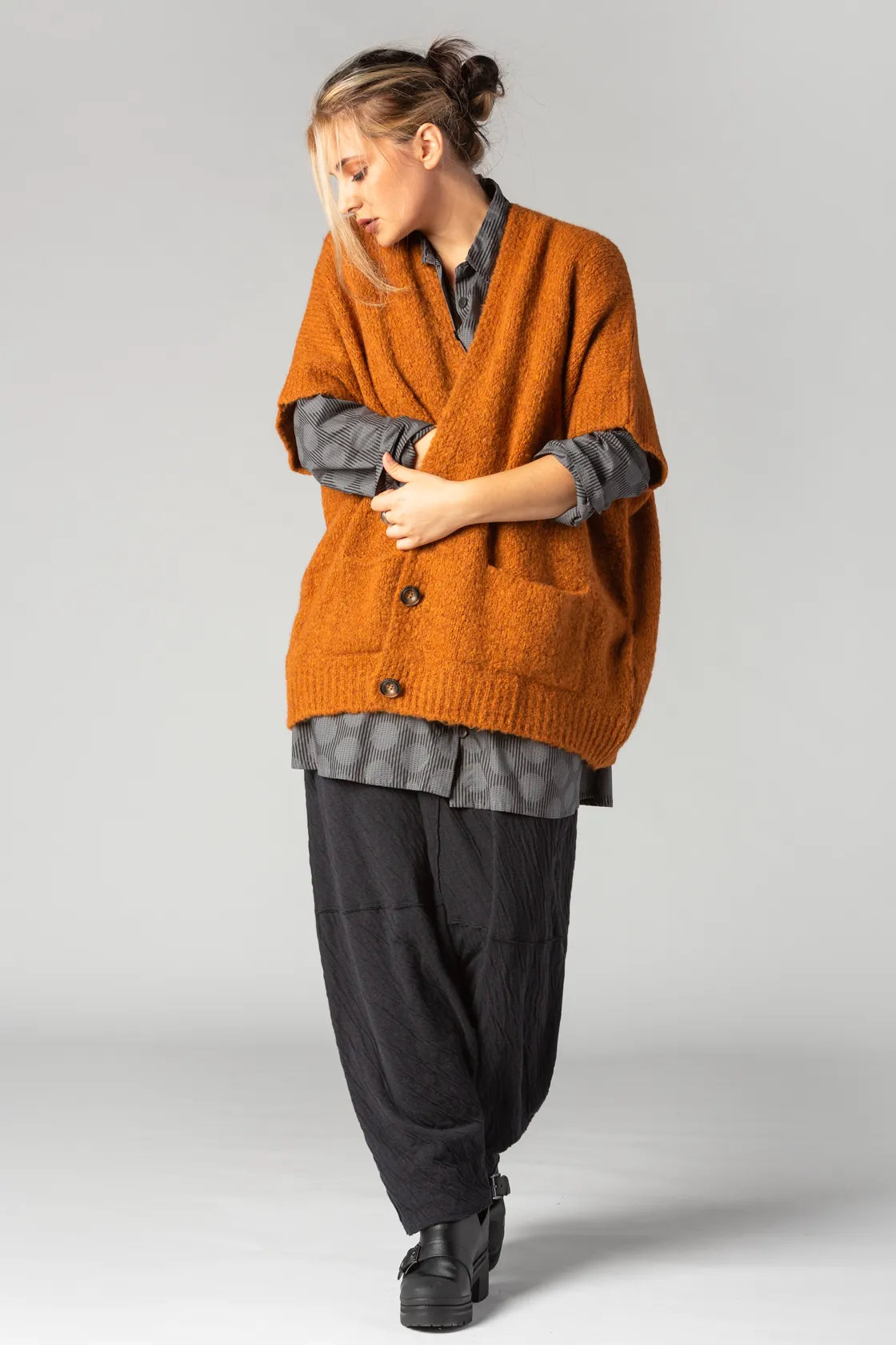 ALEMBIKA Manuka Sweater in Honey