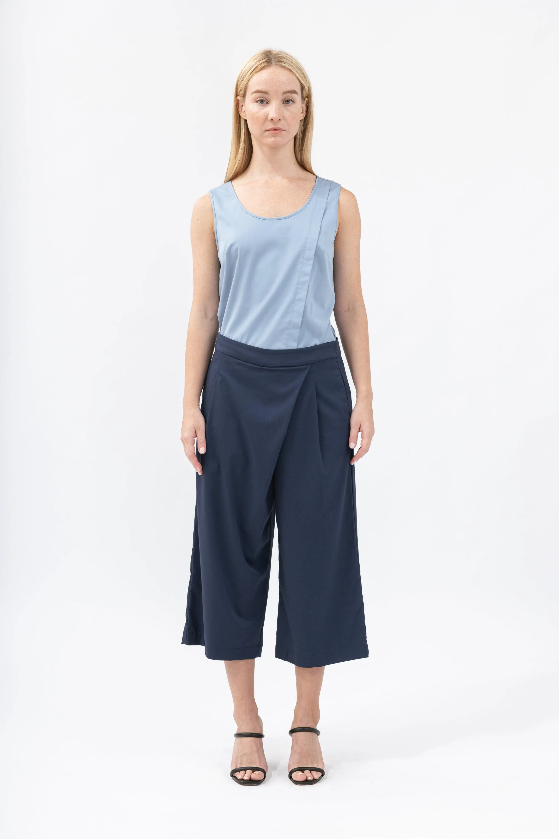 Bamboo Pleated Wide Cropped Pants