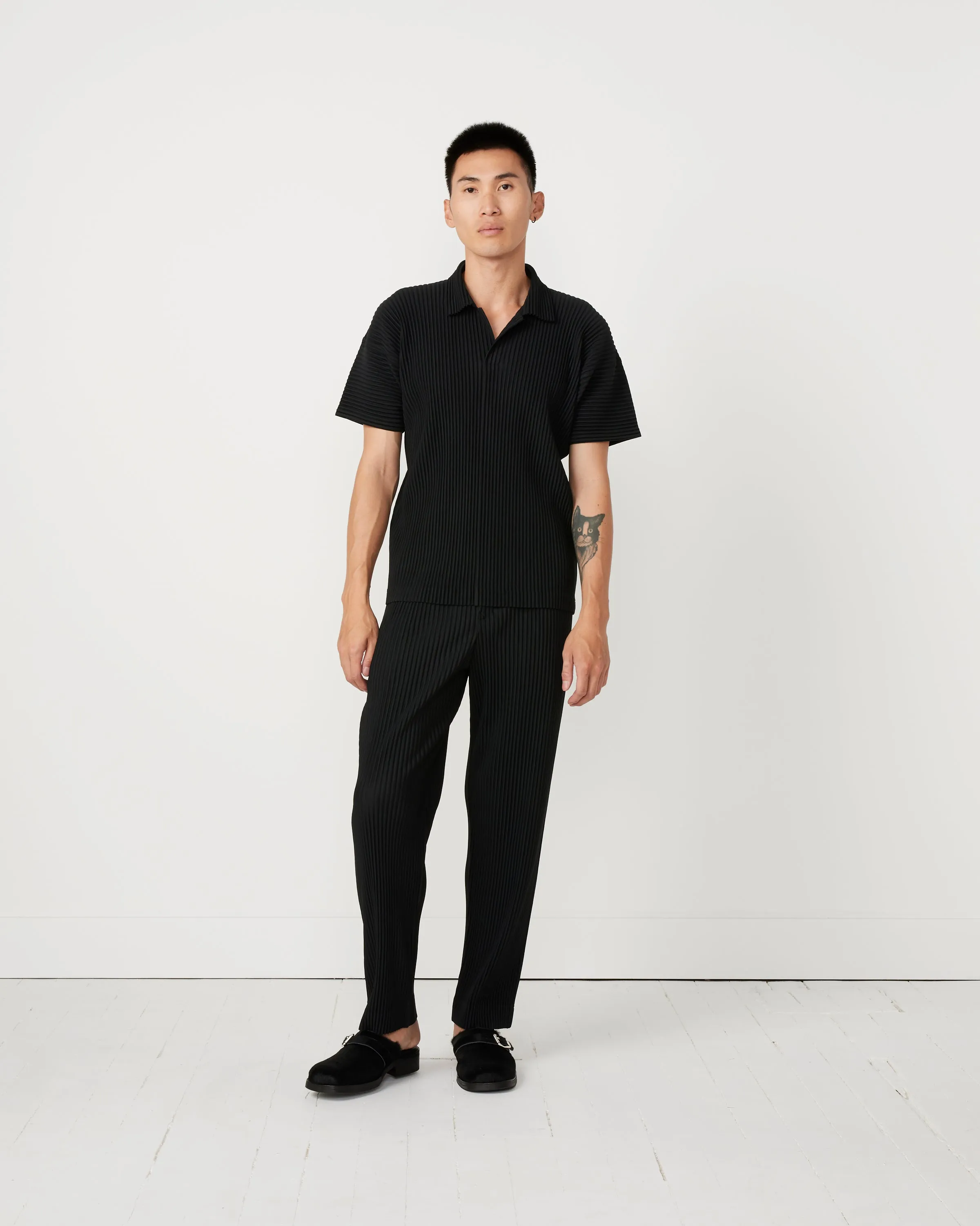 Basics Shirt in Black