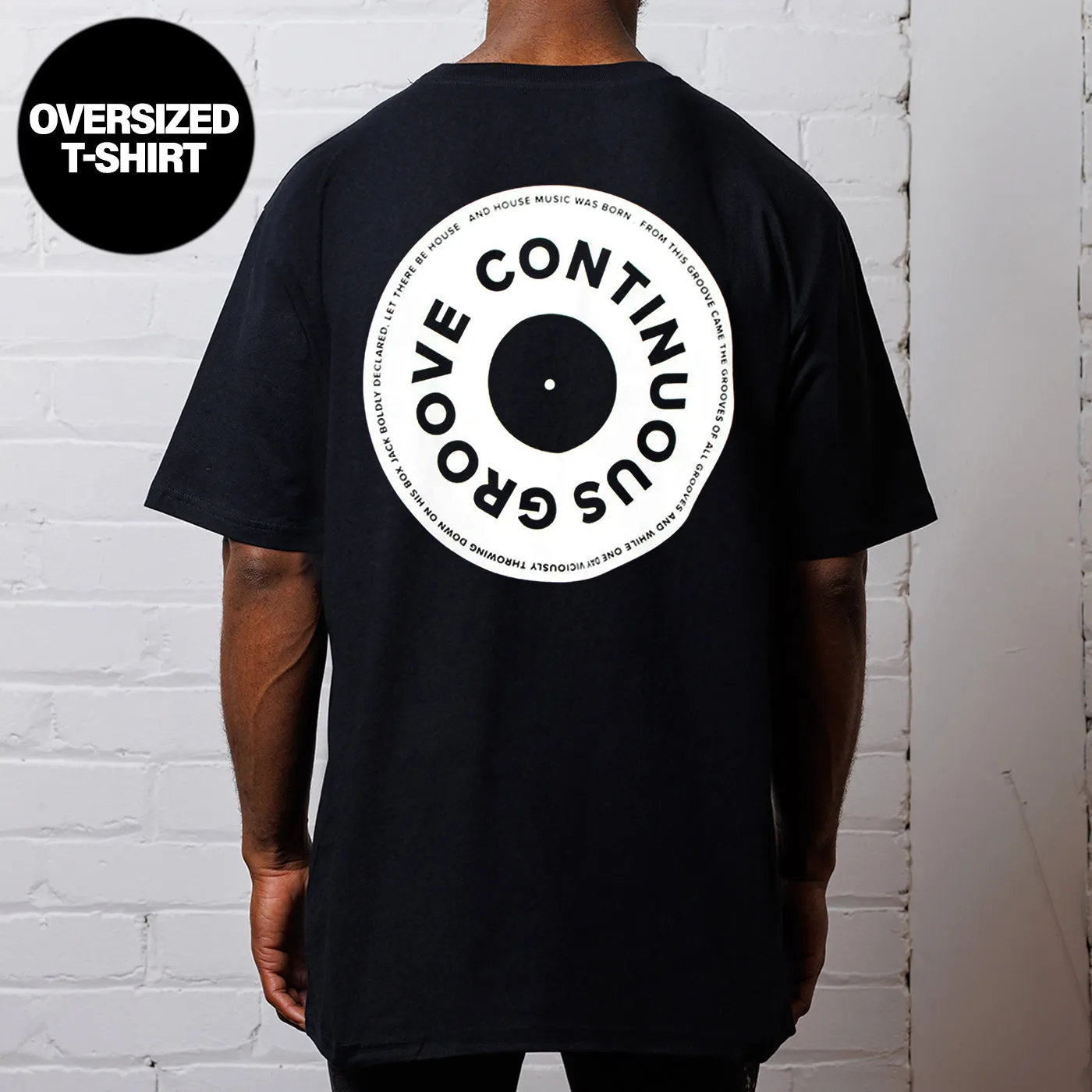 Continuous Groove Back Print - Tshirt - Black