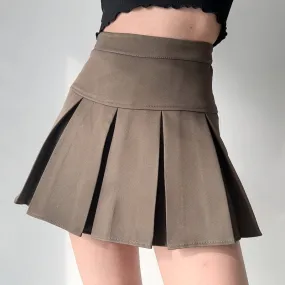 High waisted pleated skirt