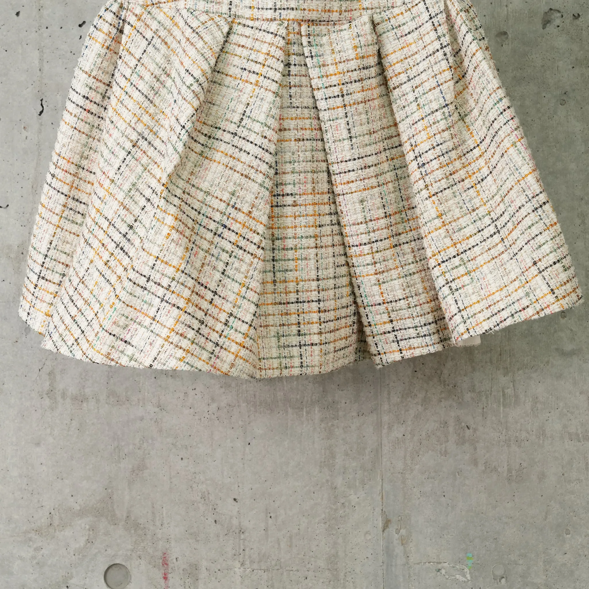 IRREGULAR PLEATED SKIRT / COLORFUL