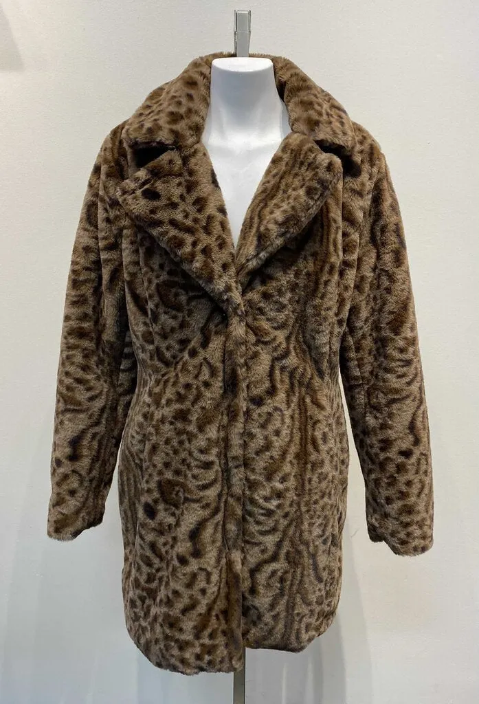 Ivy Beau faux fur coat 8