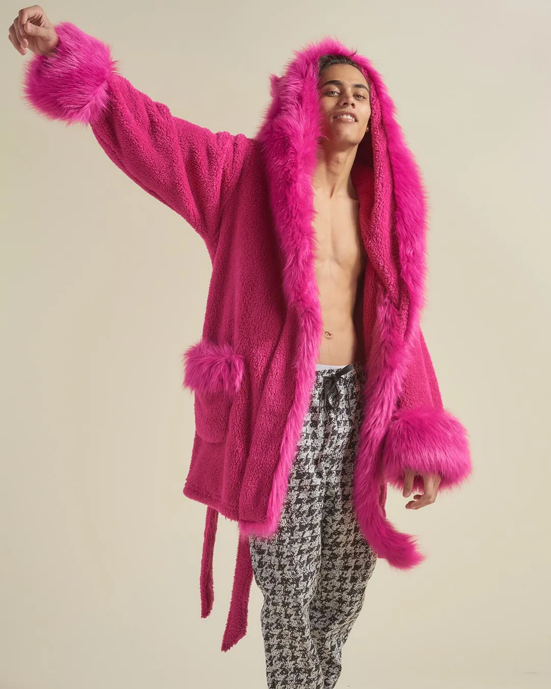 Lipstick Wolf Classic Short Faux Fur Robe | Men's