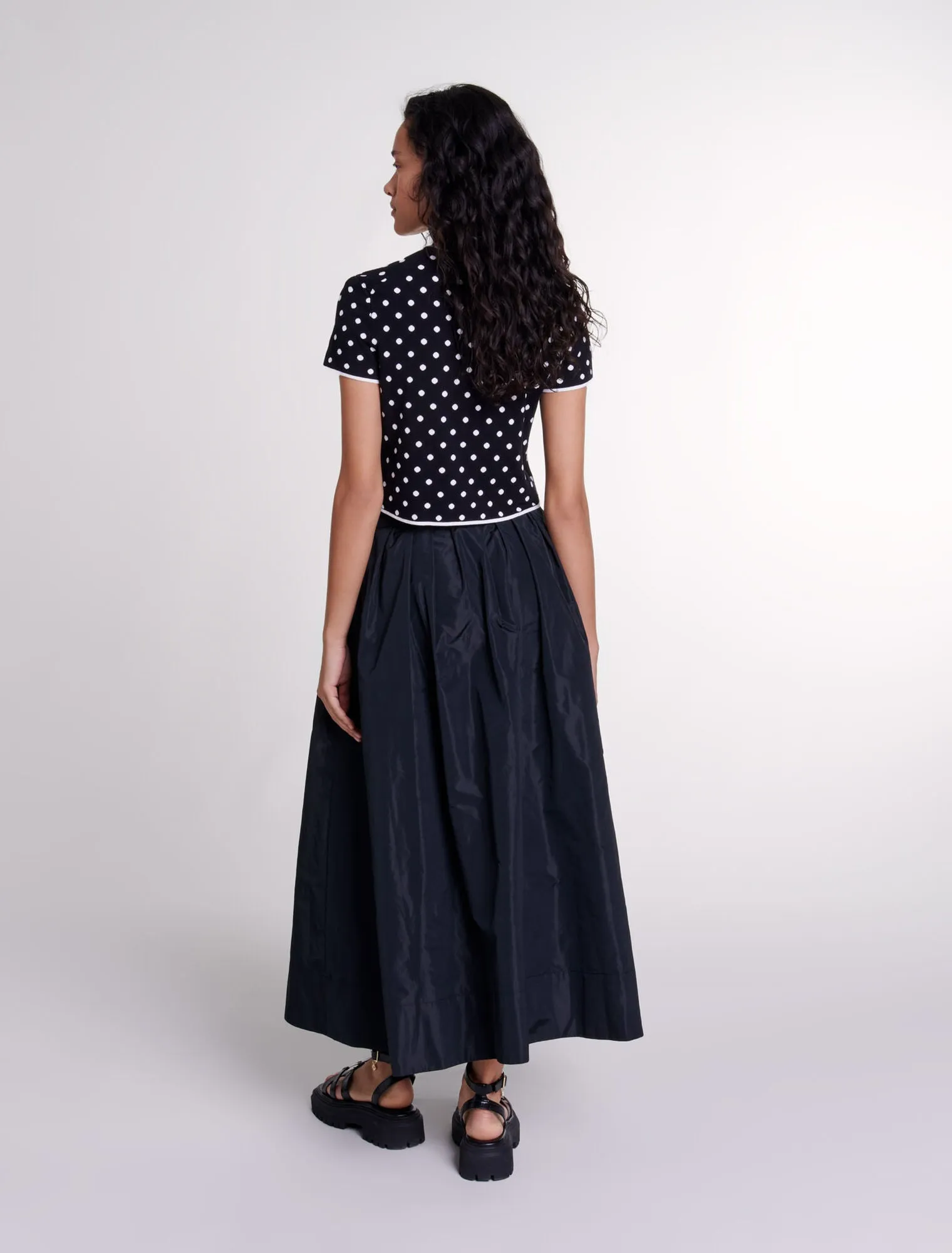 Long skirt with contrast waistband