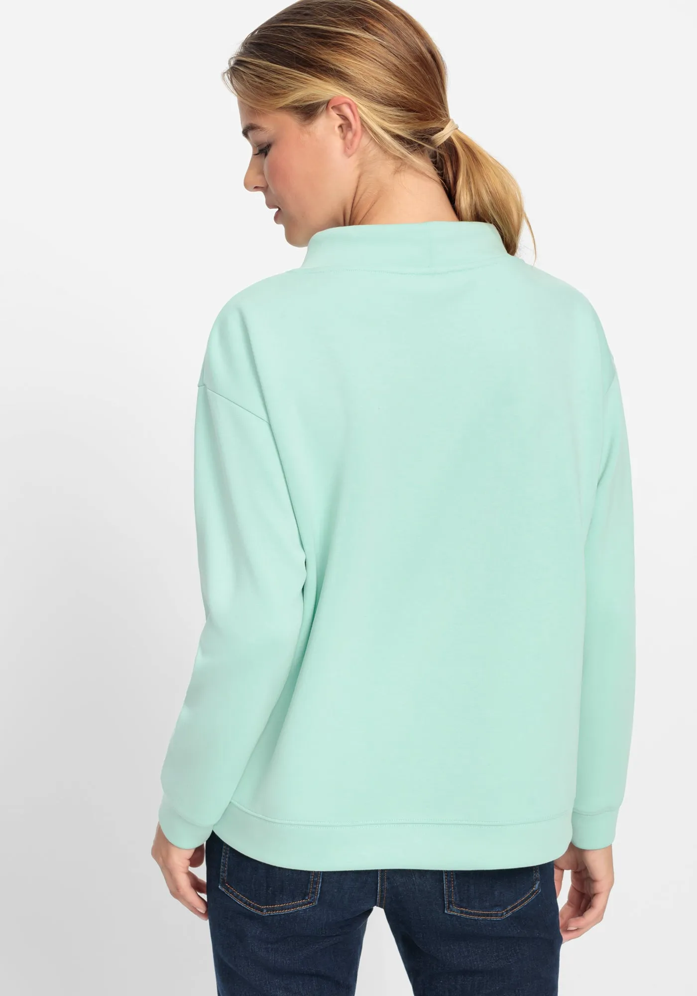 Long Sleeve Sweatshirt in Icy Mint