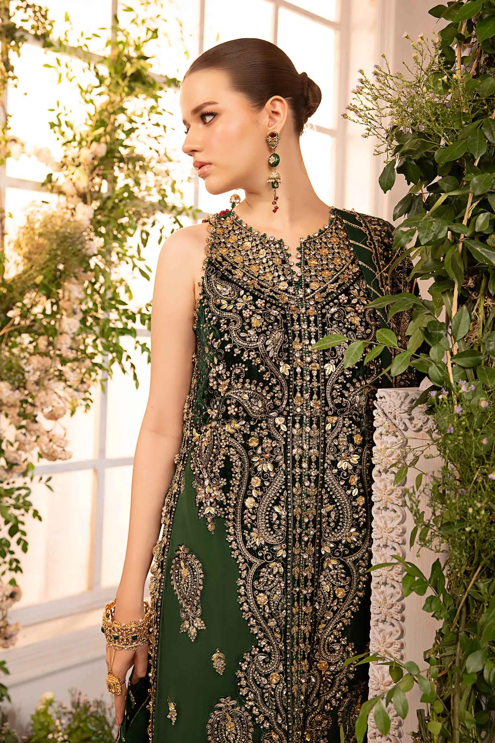 MARIA.B MBroidered Wedding Formals – Embroidered Organza Suit | BD-2904