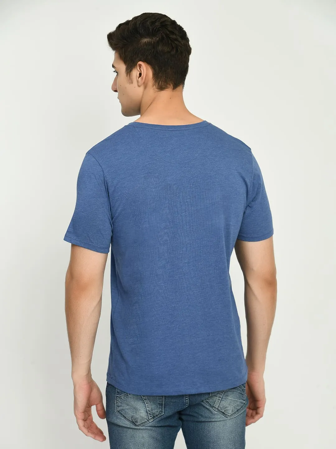 Men's Blue Solid Round Neck T-Shirt