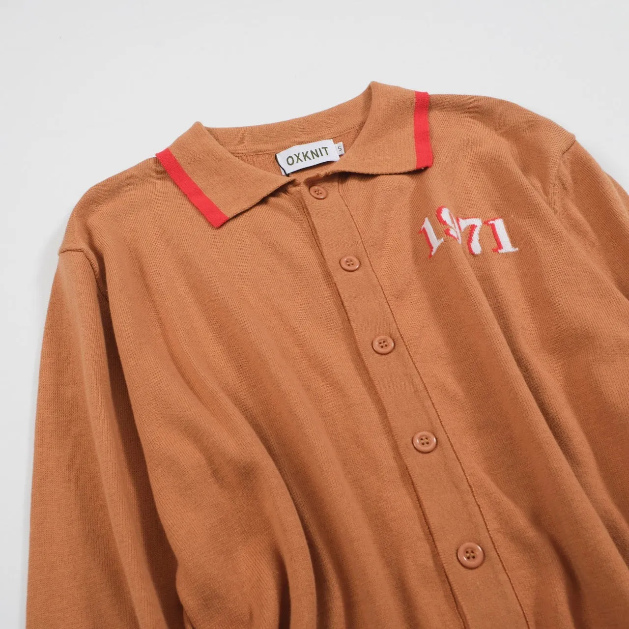 Men's brown 1971 knit cardigan top