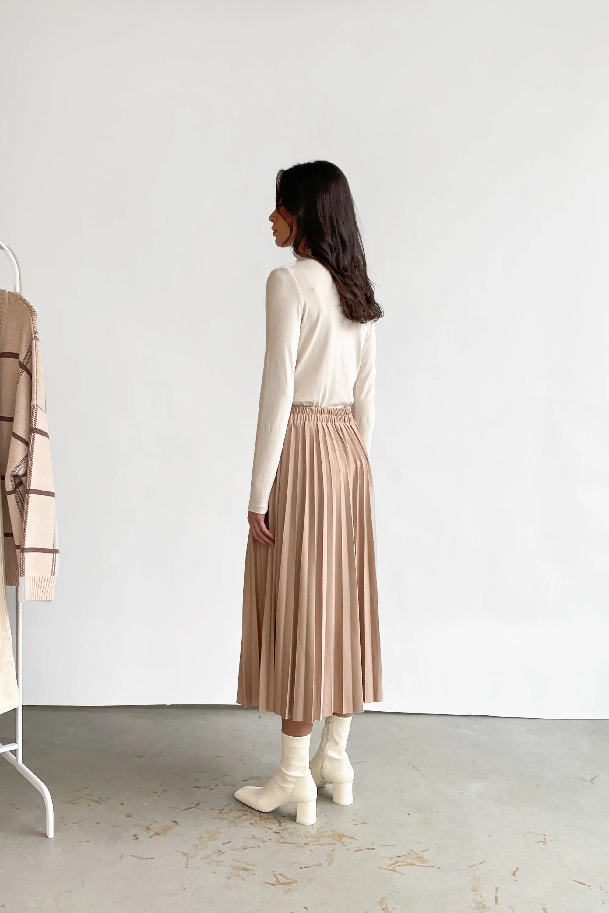 MIDI PLEATED SKIRT