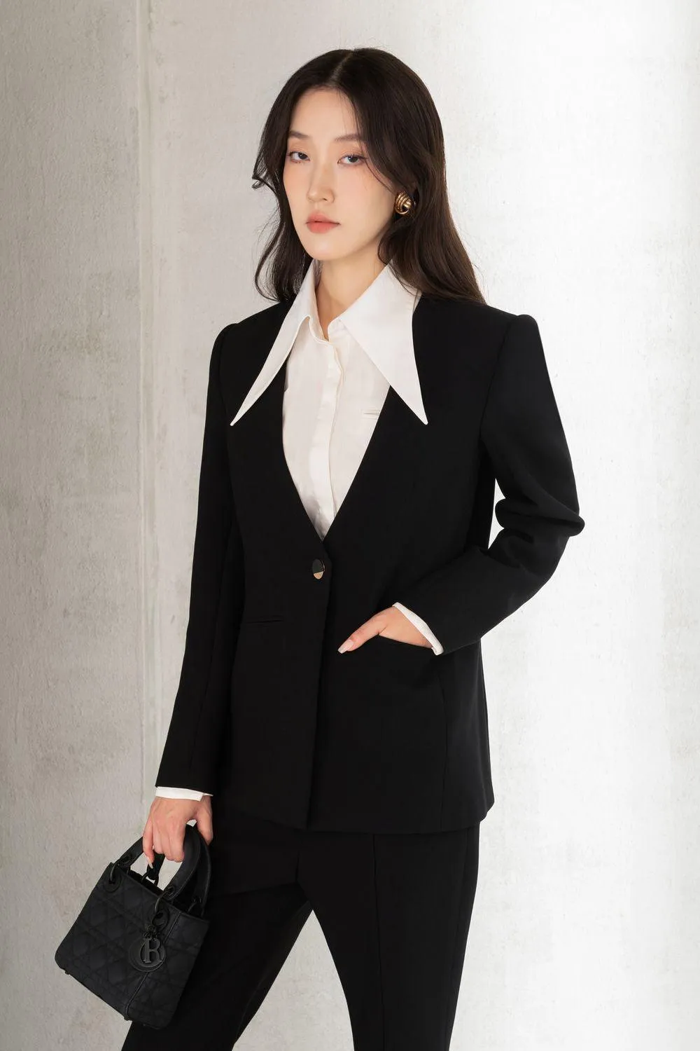 Millie Straight Long Sleeved Twill Blazer