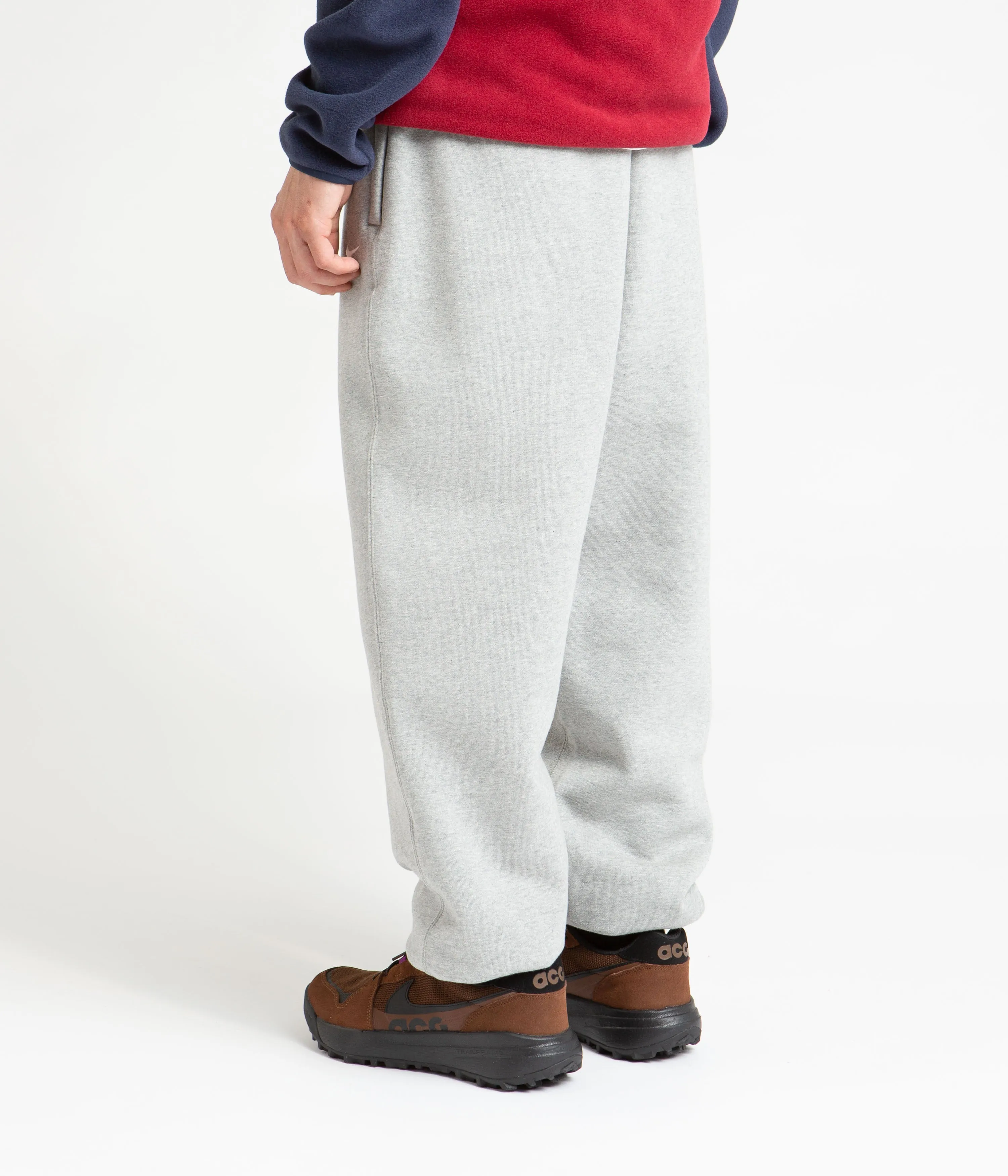 Nike Solo Swoosh Fleece Sweatpants - Dark Grey Heather / White