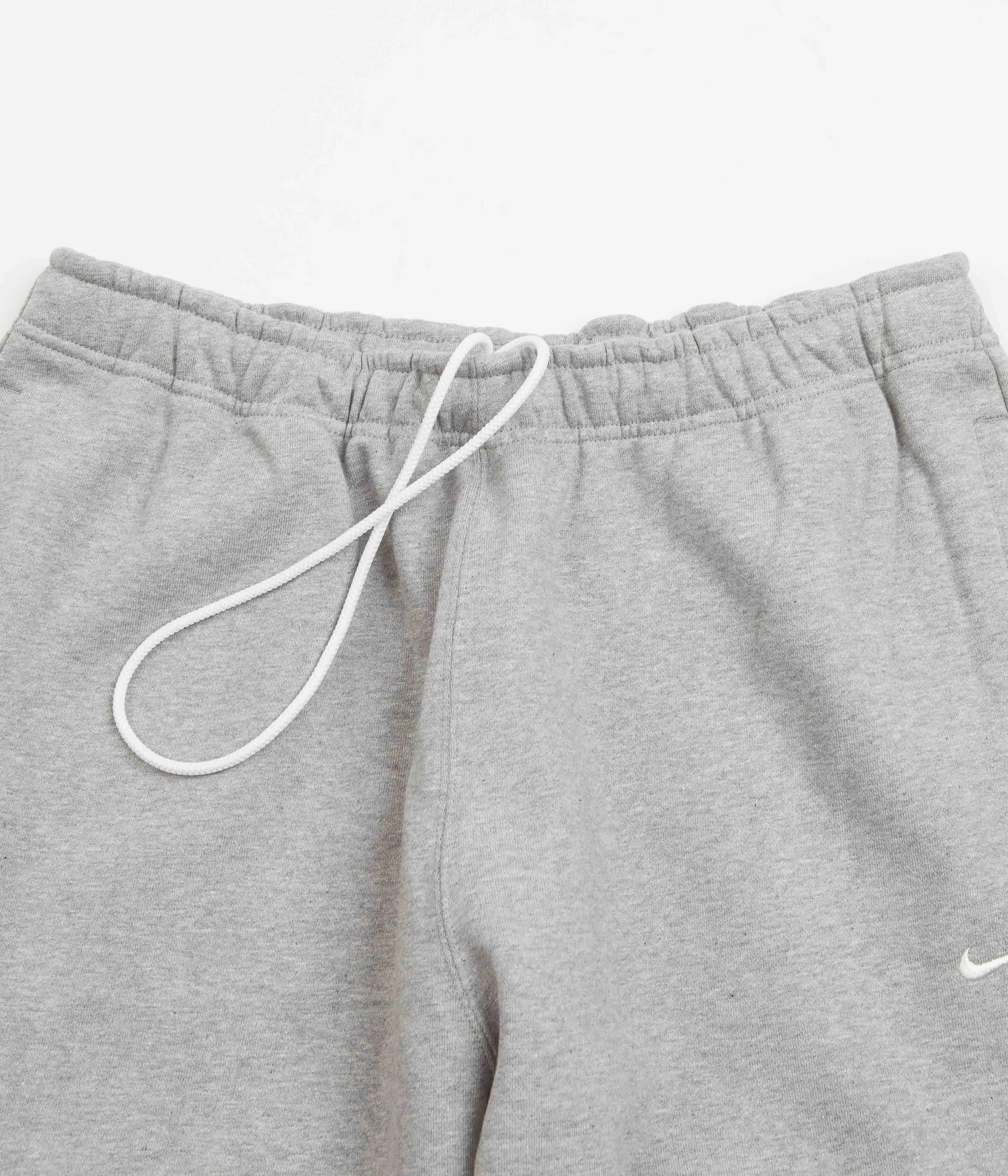 Nike Solo Swoosh Fleece Sweatpants - Dark Grey Heather / White