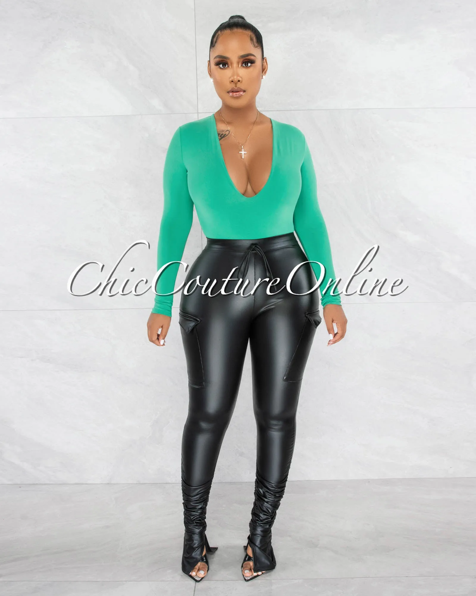 Nilam Green Deep V Neck Long Sleeves Bodysuit