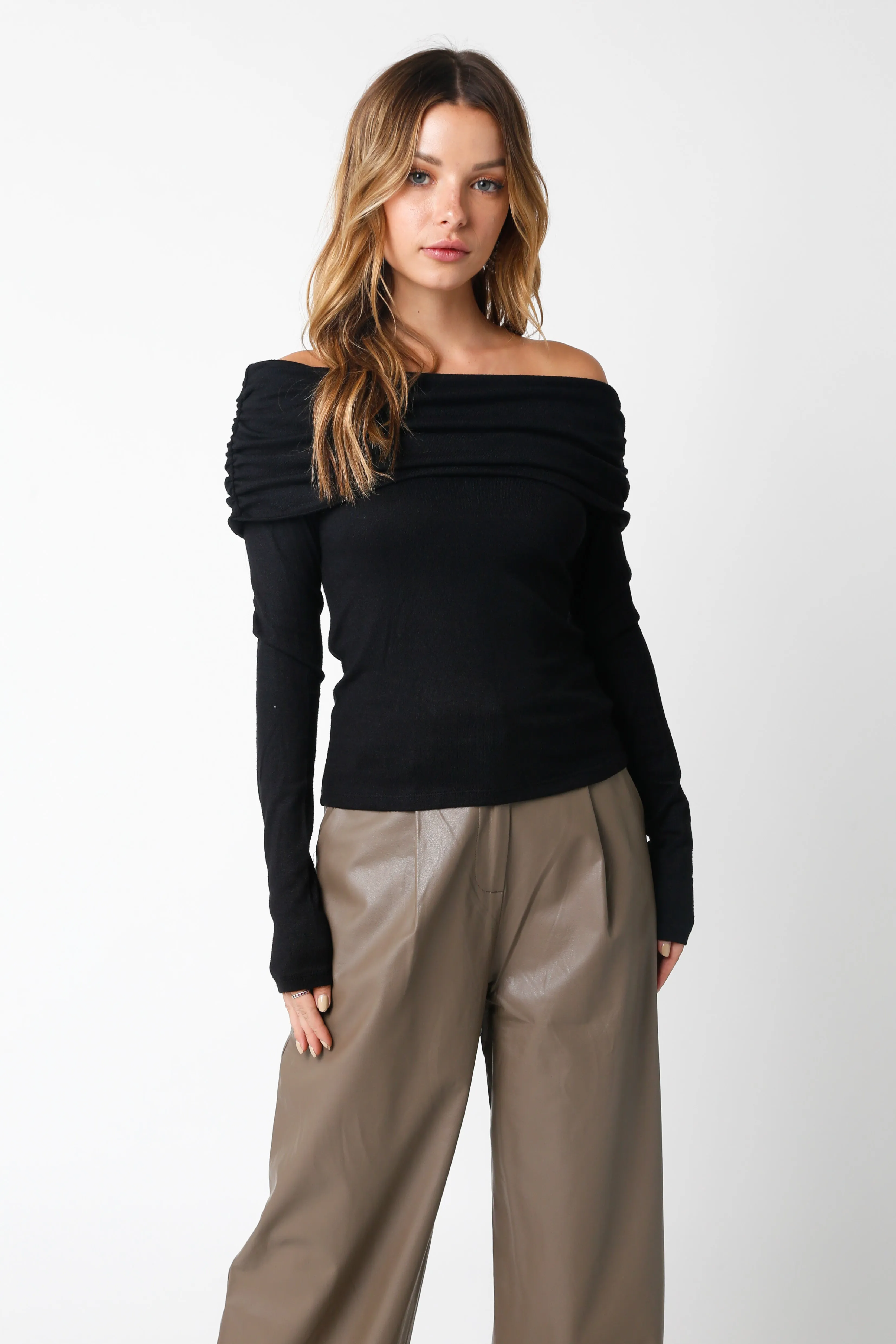 Olivaceous Off Shoulder Top BLACK