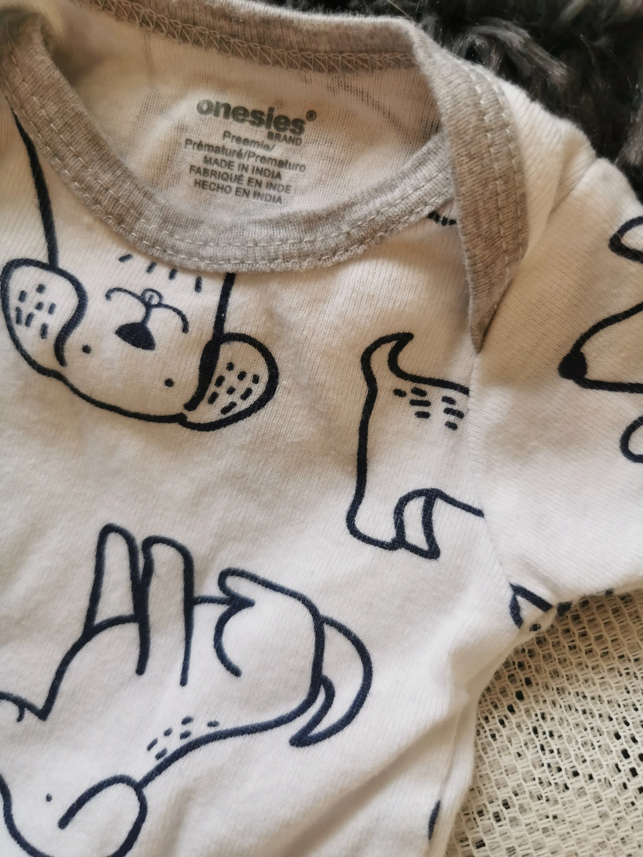 Onesies Puppy Dog Bodysuit (preemie)