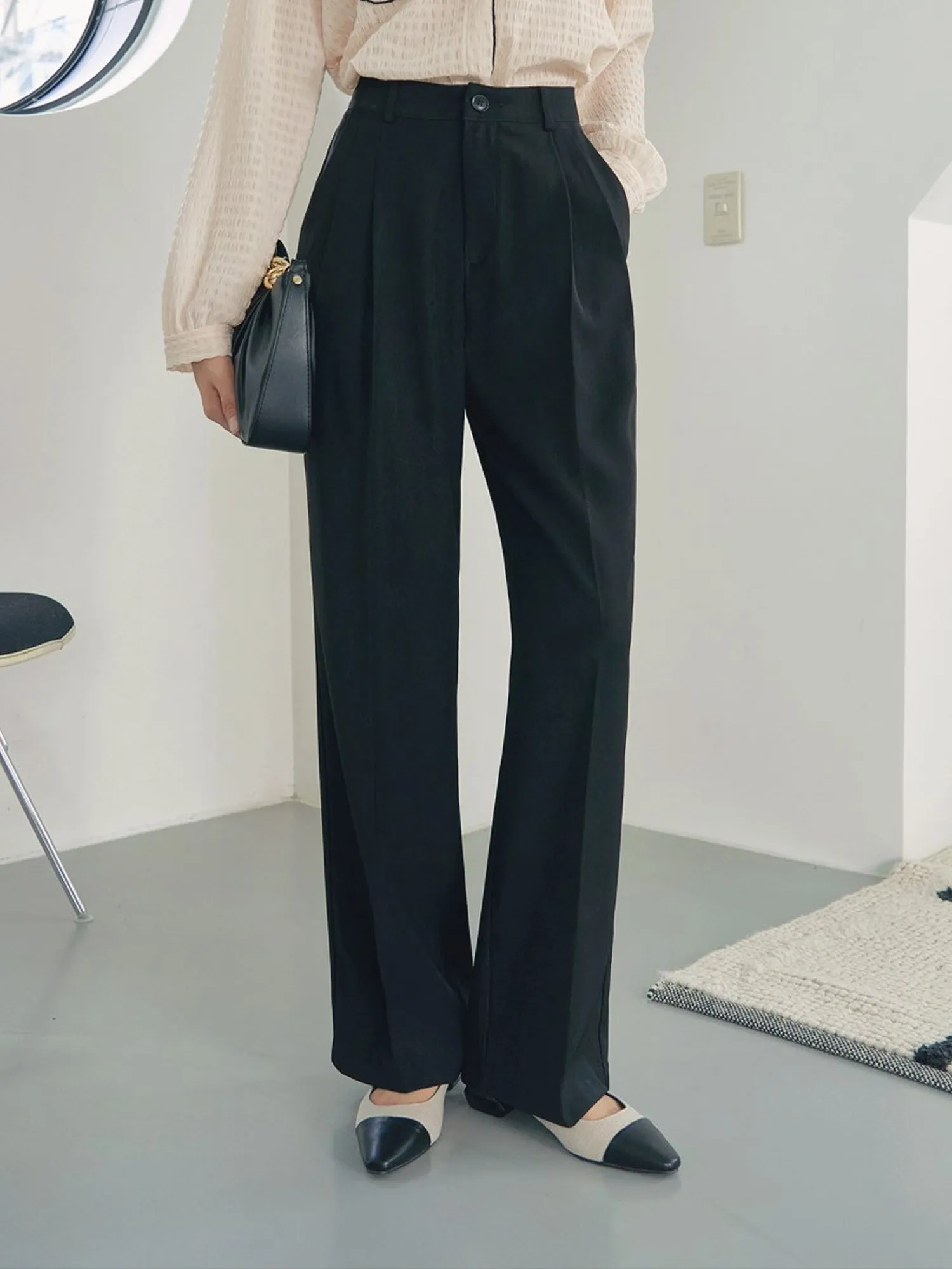 Pleated Wide Slacks