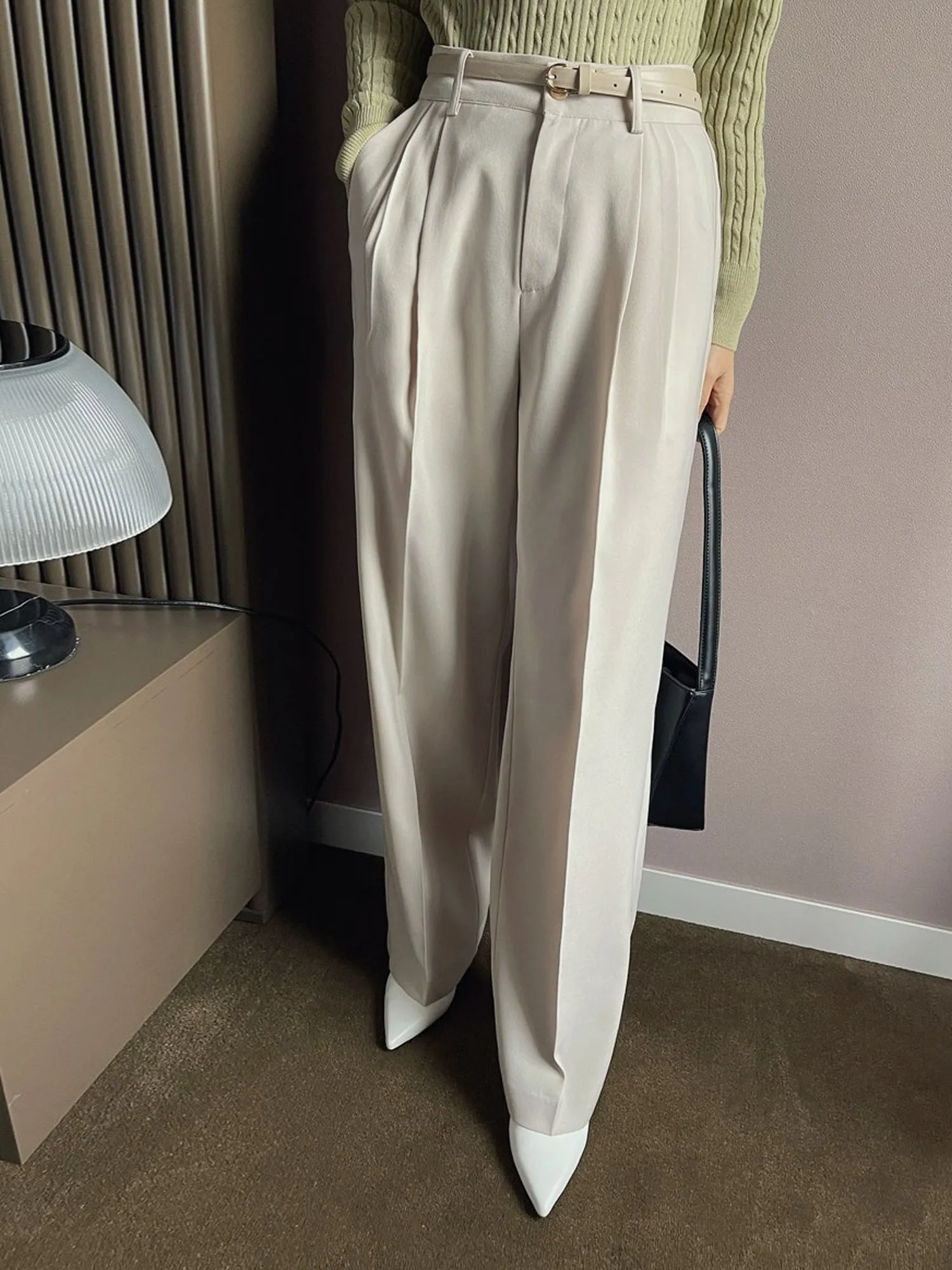 Pleated Wide Slacks