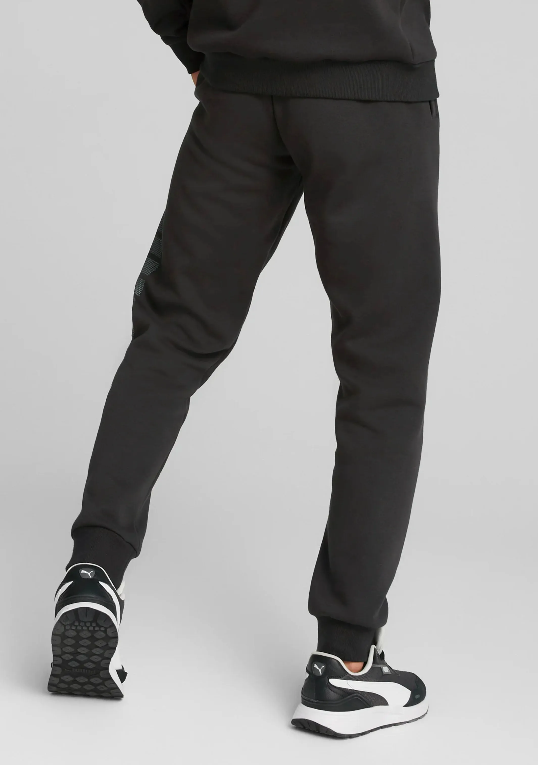 Puma Mens Essential  Logo Lab Sweatpants Black <br> 673375 01