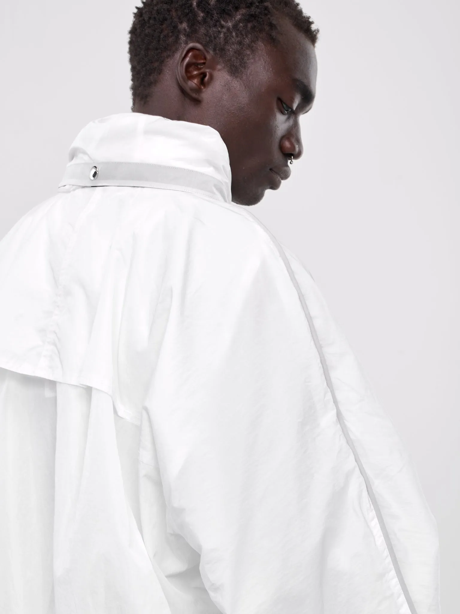 Reebok Hooded Track Jacket (RMBE001C99-WHITE)