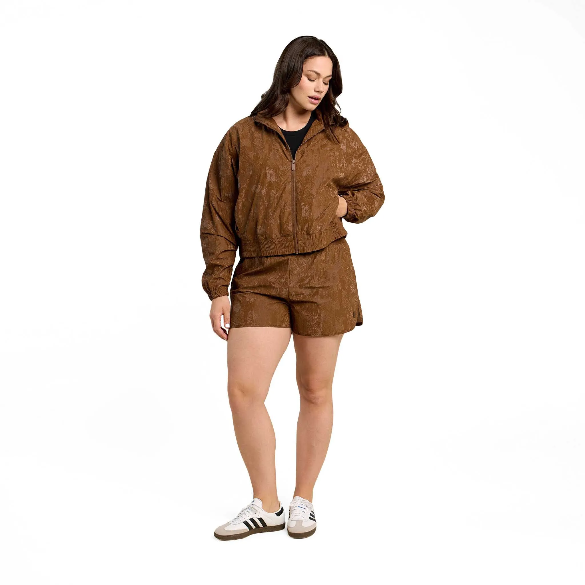 Retro Windbreaker | Chocolate