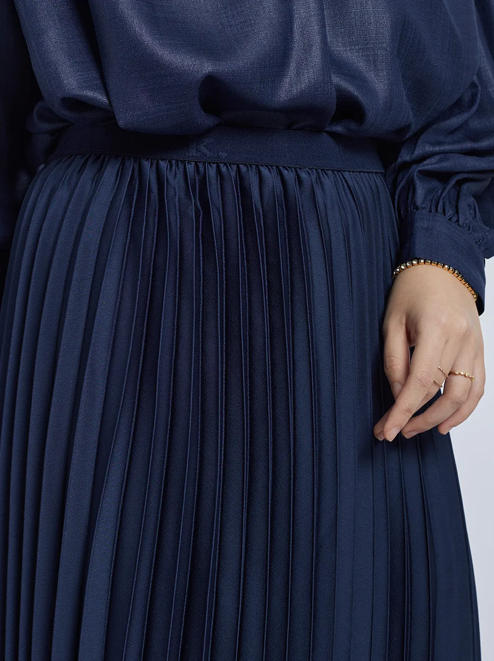 SATIN PLEATED SKIRT PLAIN NAVY