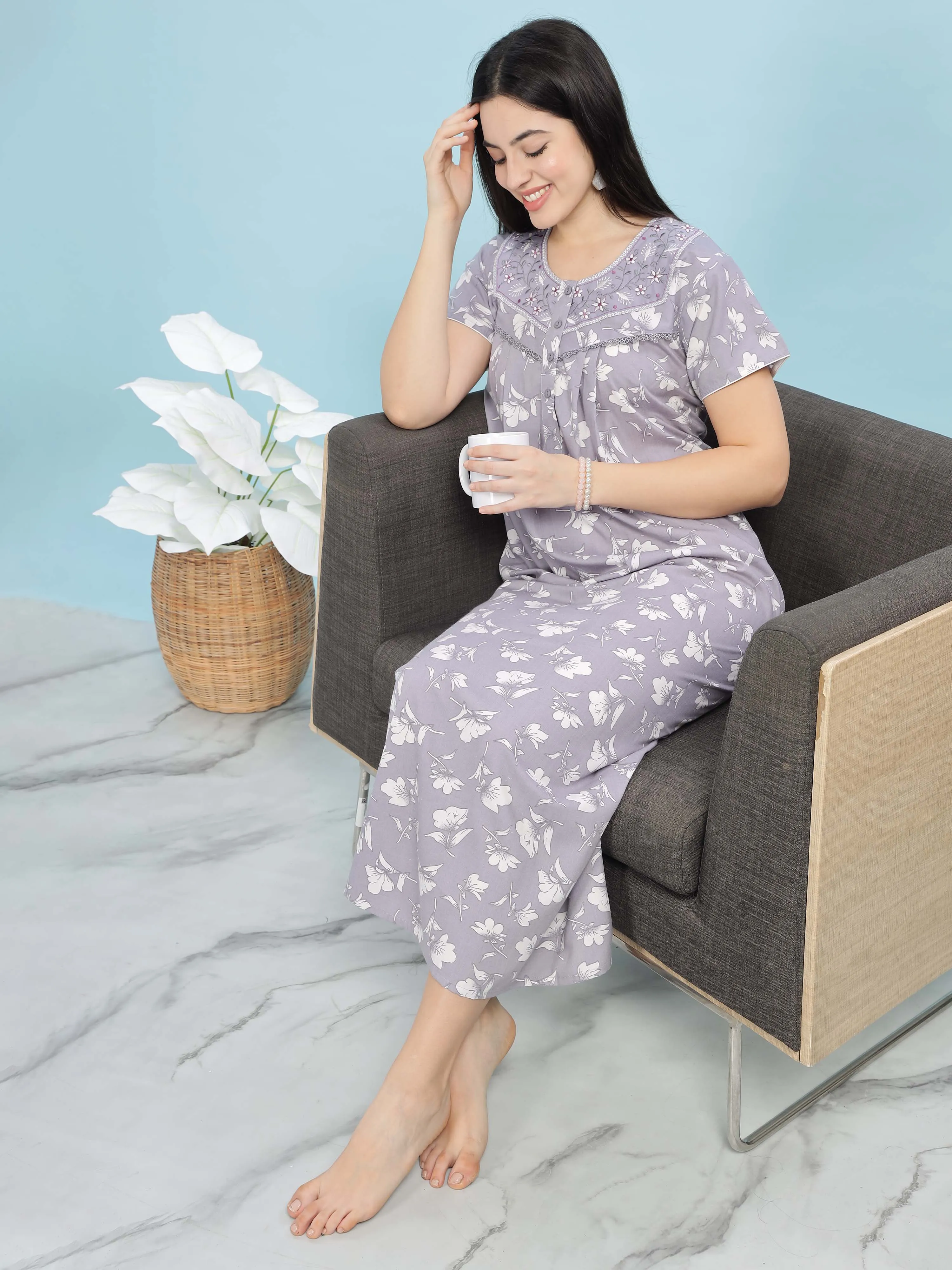 Stylish Light Lavender Pleated Nighty with Floral Print & Pocket