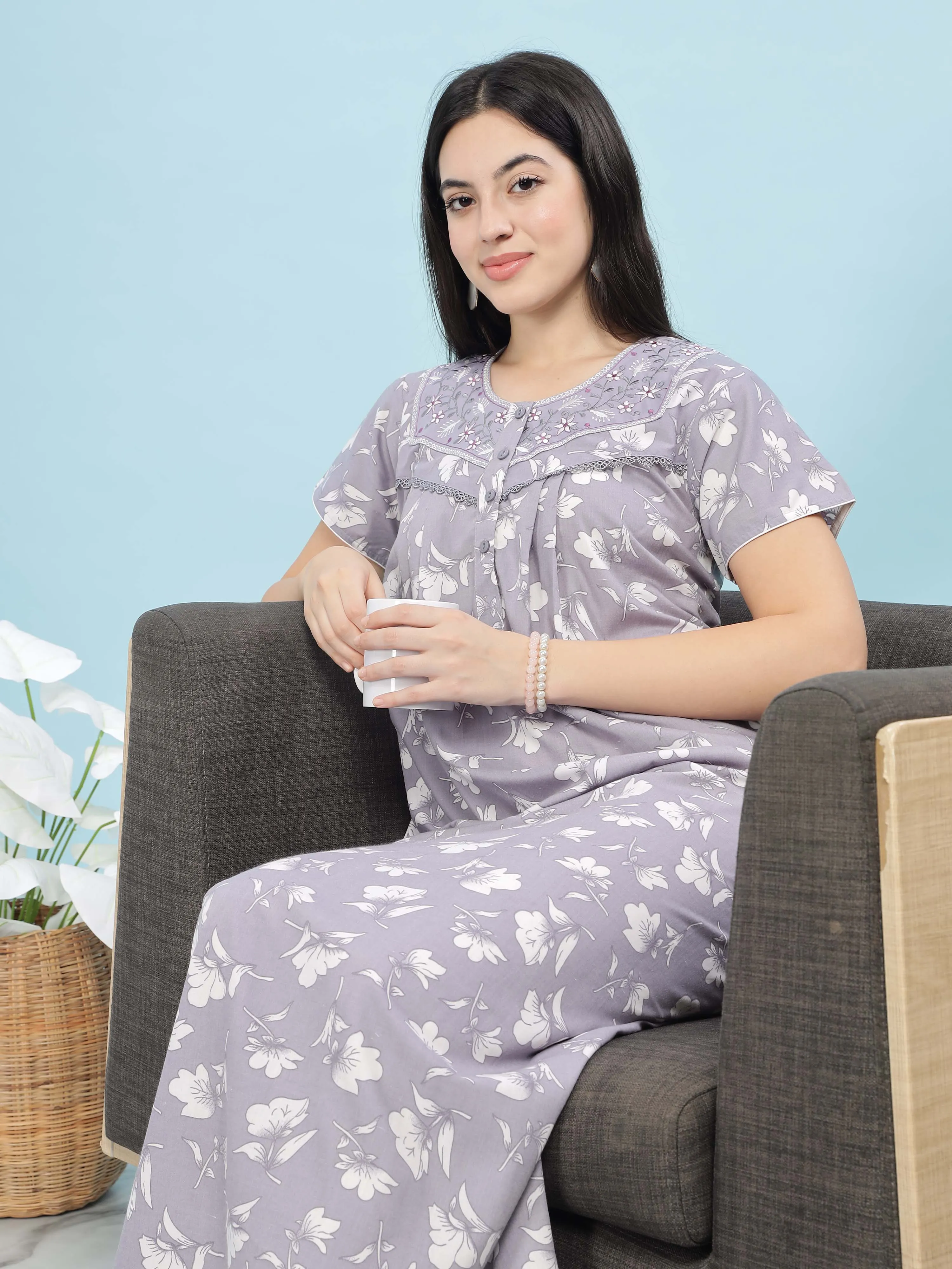 Stylish Light Lavender Pleated Nighty with Floral Print & Pocket